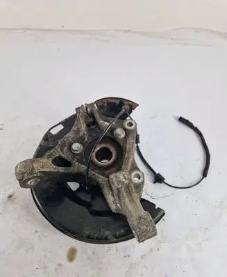 Opel Zafira C Front wheel hub 13583479