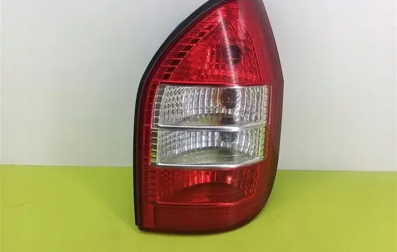 Opel Zafira A Rear/tail lights 