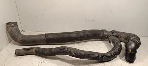 Lancia Thema Intercooler pipe mounting bracket 