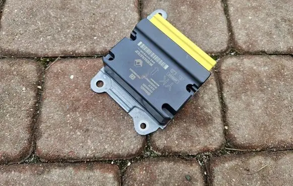 Renault Zoe Airbag control unit/module 985107593R