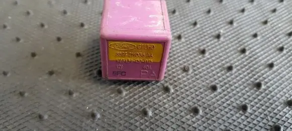 Ford Escort Other relay 88GG2M036AA V23134-K57-X125