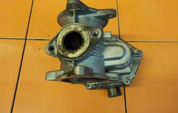Volkswagen Crafter EGR thermostat 03L131501L