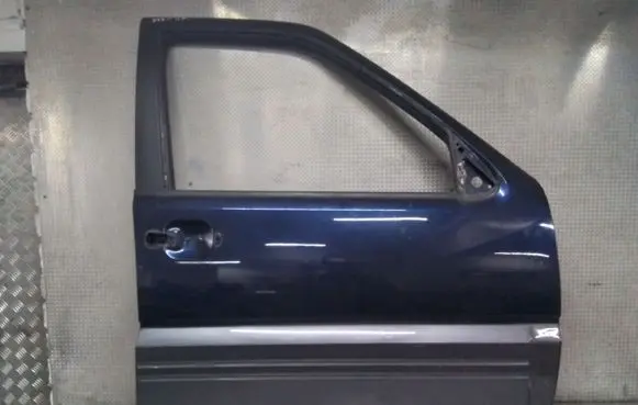 Nissan Terrano Front door