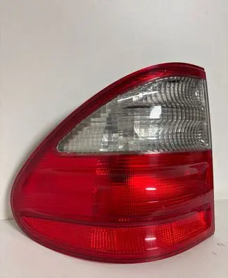 Mercedes-Benz E W210 Rear/tail lights 324001 SVS692601