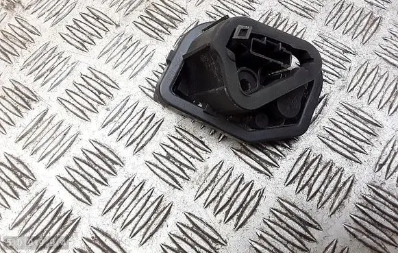 Citroen C5 Tail light bulb cover holder vp8x8x13n005aa