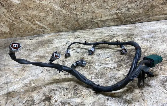 Nissan 350Z Fuel injector wires 
