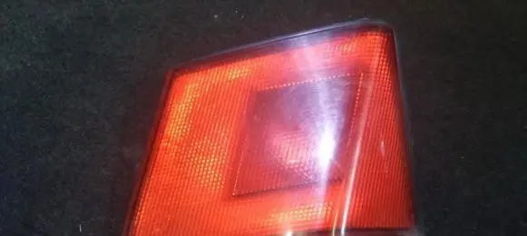 Mitsubishi Carisma Tailgate rear/tail lights mb9521