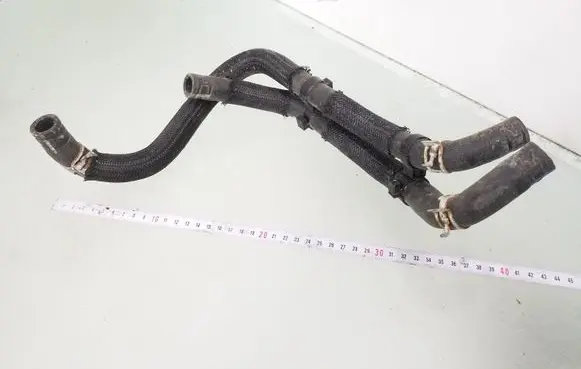 Toyota RAV 4 (XA40) Engine coolant pipe/hose