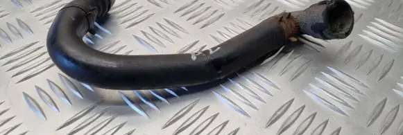 Ford Explorer Breather hose/pipe 