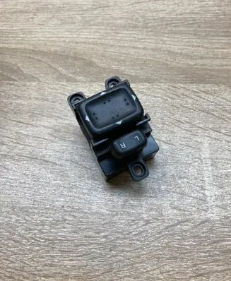 Mazda 6 Wing mirror switch 183608