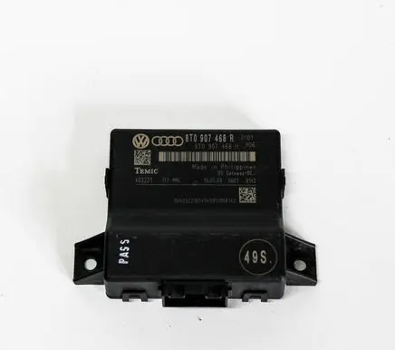 Audi A4 S4 B8 8K Gateway control module 8T0907468R