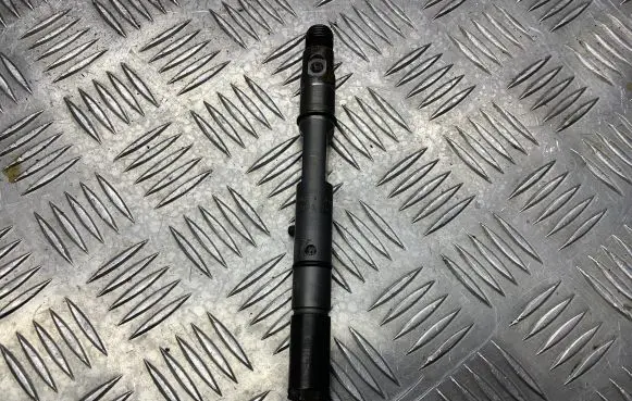 Audi A6 S6 C5 4B Fuel injector 059130201F
