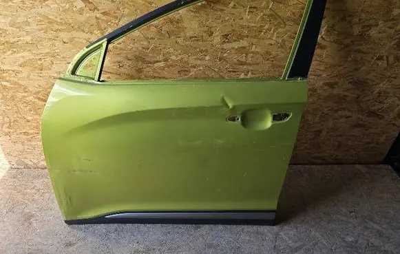 Hyundai Kona I Front door