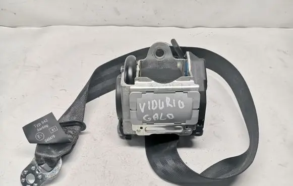 Middle seatbelt (rear)