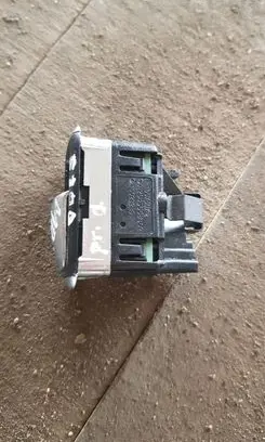 Mercedes-Benz E W212 Electric window control switch A2049058102