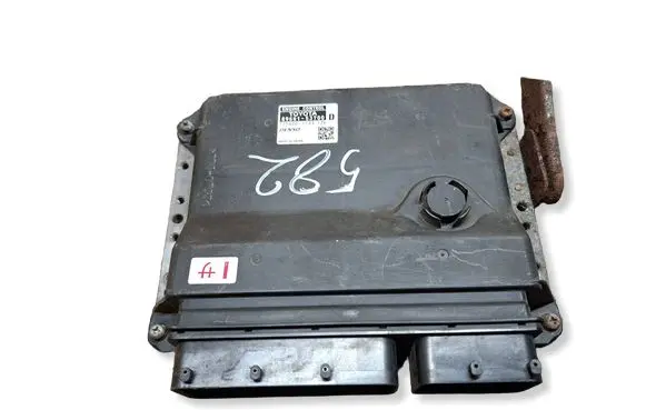 Lexus IS 220D-250-350 Engine control unit/module 8966153700 1758007704