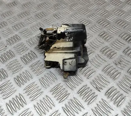 Mercedes-Benz S W126 Front door lock A1267200435