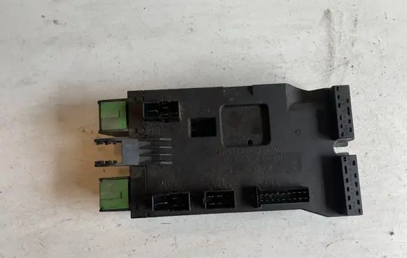 Mercedes-Benz Sprinter W901 W902 W903 W904 Fuse box set 08501002