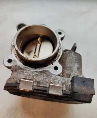 Mercedes-Benz CLK A208 C208 Throttle valve A1111410125