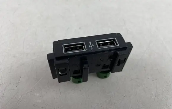 Volkswagen T-Roc USB socket connector 2GA863324B