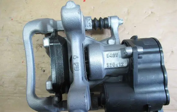 Mercedes-Benz GLA H247 Rear brake caliper A2474230998