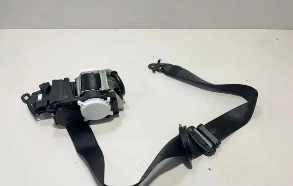 BMW X6 G06 Front seatbelt 7497849