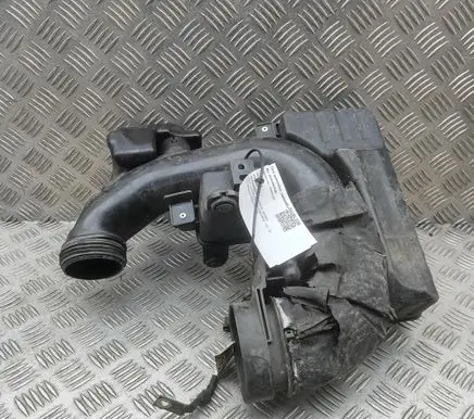 Hyundai i30 Intake resonator 281913X910 282113X900