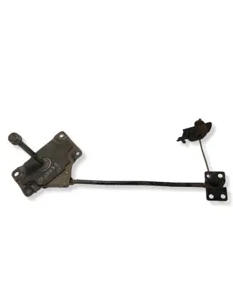 Hyundai Santa Fe Spare wheel mounting bracket 