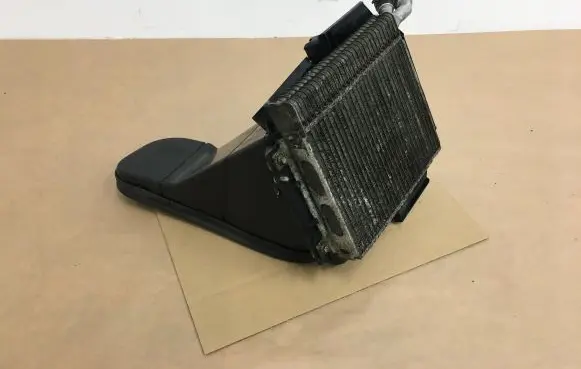 Jaguar XF X250 Intercooler air guide/duct channel 9X238A107AD
