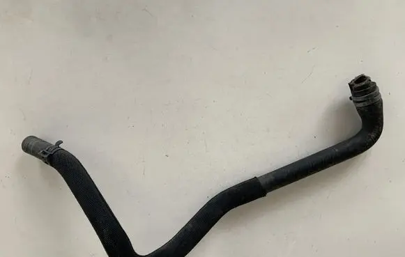 Audi A6 S6 C7 4G Engine coolant pipe/hose 4G0145921B