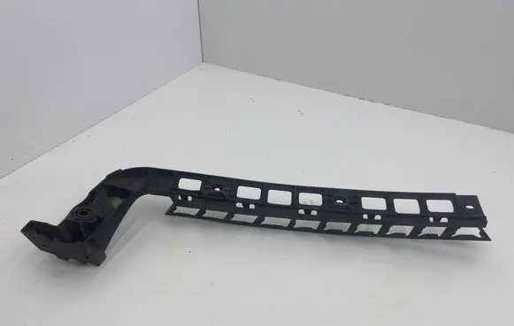 Skoda Octavia Mk3 (5E) Rear bumper mounting bracket 5E9807863