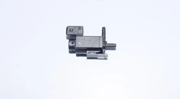 BMW 5 E39 Turbo solenoid valve 1742712