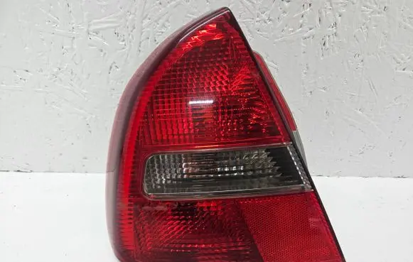 Mitsubishi Carisma Rear/tail lights 151081