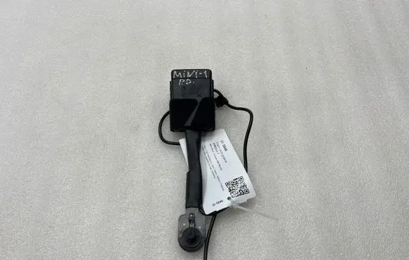 Mini One - Cooper F56 F55 Front seatbelt buckle 7313299