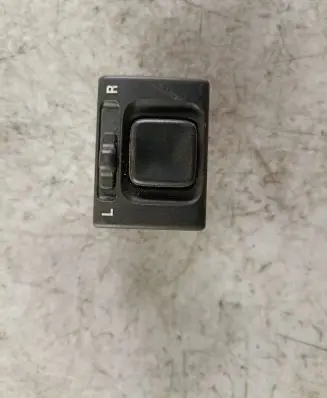 Suzuki Grand Vitara I Wing mirror switch 3C07