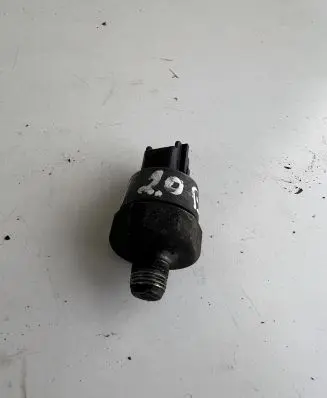 Toyota RAV 4 (XA20) Oil pressure sensor 