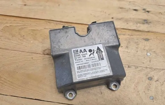 Opel Zafira A Airbag control unit/module 13241766