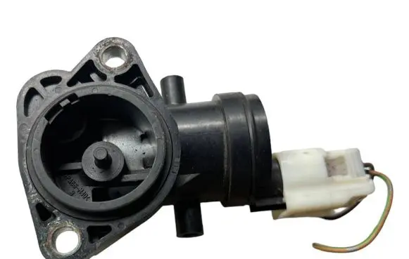 Mazda 3 I Thermostat housing 3H31302
