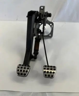 Mercedes-Benz SLK R170 Pedal assembly A2102901319 4112H5 2022901516