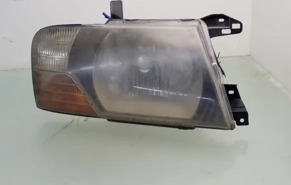 Mitsubishi Pajero Headlight/headlamp 10087420 3722132045