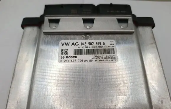 Audi A3 S3 8V Engine control unit/module 04E907309A 0261S07726