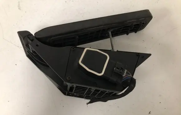 Citroen C4 Grand Picasso Accelerator throttle pedal A2043000004