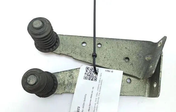 Mercedes-Benz Sprinter W906 Air filter cleaner box bracket assembly 