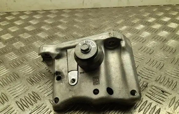 BMW 2 Active Tourer U06 Engine mounting bracket 9452144
