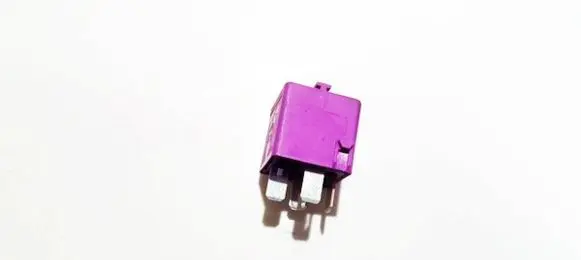 BMW 5 E39 Other relay 61361388911 v2134-e59-x107