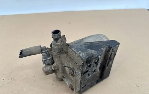 Volvo S60 Fuel filter housing 1457434436