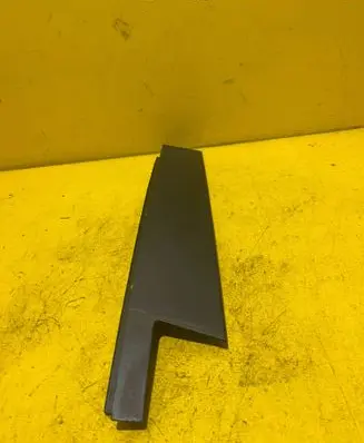 Seat Leon (1P) (B) pillar trim (top) 