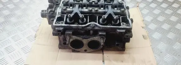 Subaru Forester SF Engine head 