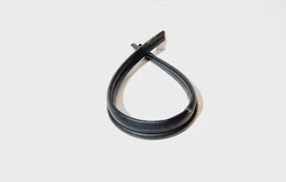 Audi A5 8T 8F Engine compartment rubber 8T0823723A 8T0823723