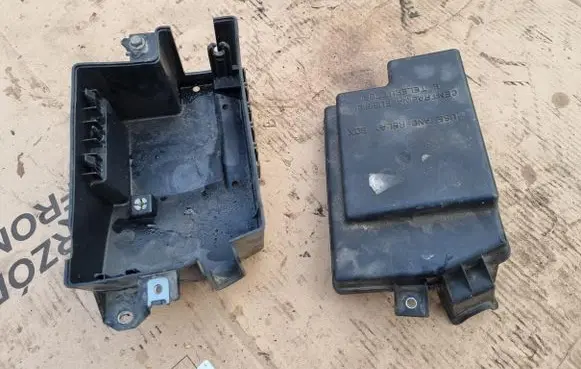 Alfa Romeo Brera Fuse box cover XXXXXXXXXX